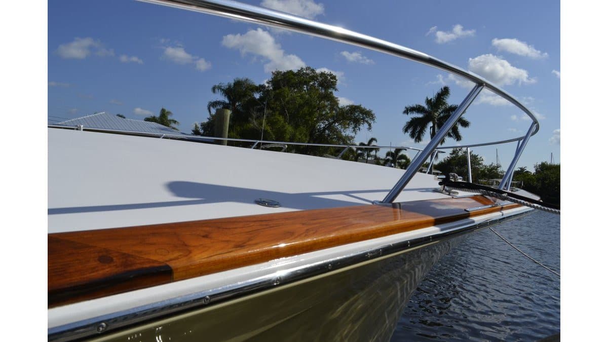 HMY vs Denison Yacht Sales: A 2026 Broker Comparison
